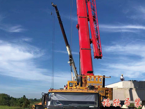 臨澧縣福欣吊裝有限公司,臨澧吊車,大小吊車,汽車吊,折吊臂,直臂吊
